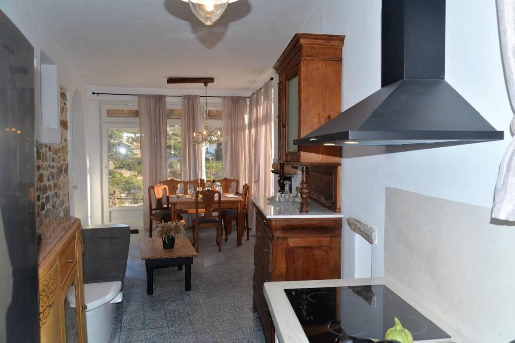 George Farmhouse Chrousa Экстерьер фото