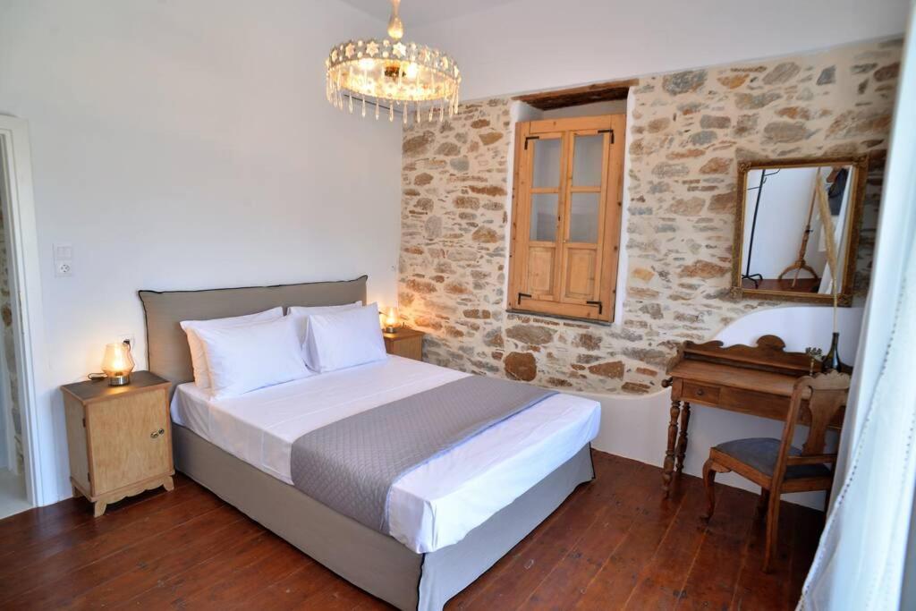 George Farmhouse Chrousa Экстерьер фото